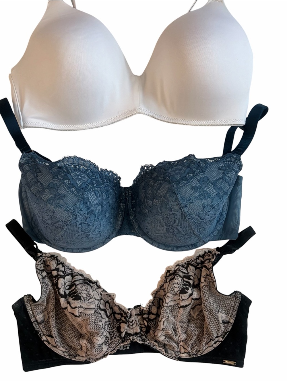 3 pack set Women’s Lace and T-shirt Bra Set - White, Gray, Black/Beige size 36D